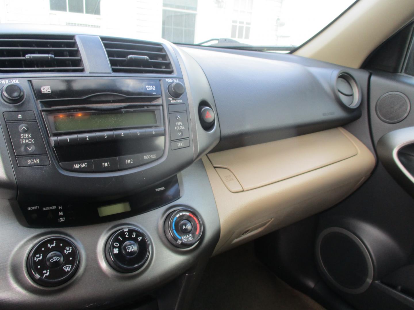 2011 GRAY /tan Toyota RAV4 Base I4 4WD with 3rd Row (2T3JF4DV5BW) with an 2.4L L4 DOHC 16V engine, 4-Speed Automatic transmission, located at 540a Delsea Drive, Sewell, NJ, 08080, (856) 589-6888, 39.752560, -75.111206 - Photo#19